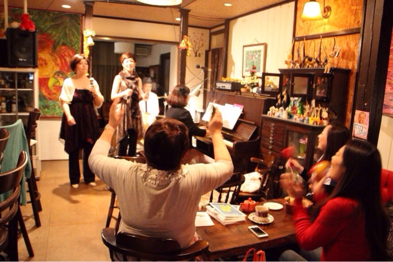 Bamboo Clubでのライブ風景
